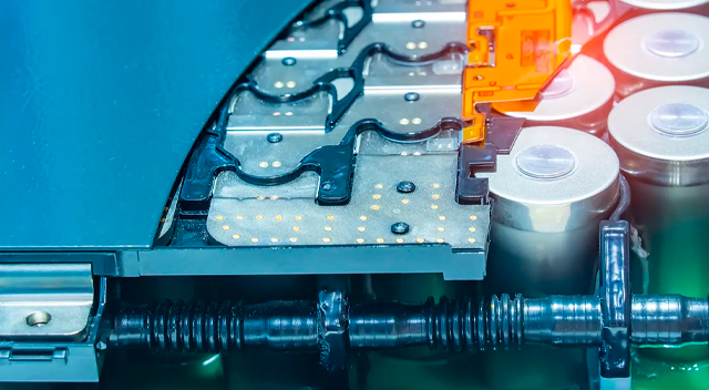 BATERÍAS DE LITIO: EL DESAFÍO DE LA MOVILIDAD ELÉCTRICA Y SU GESTIÓN SEGURA